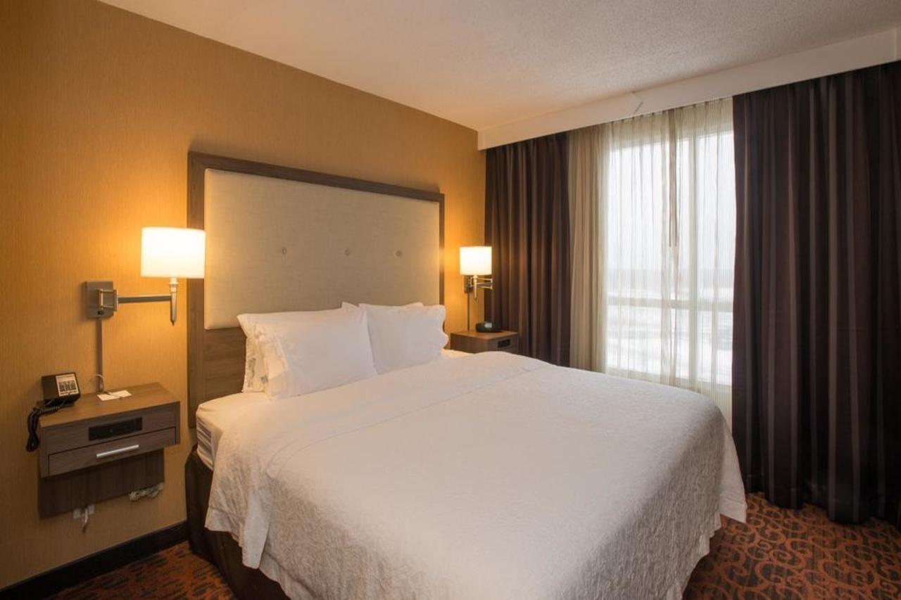 Country Inn & Suites By Radisson, Toronto Mississauga, On מראה חיצוני תמונה
