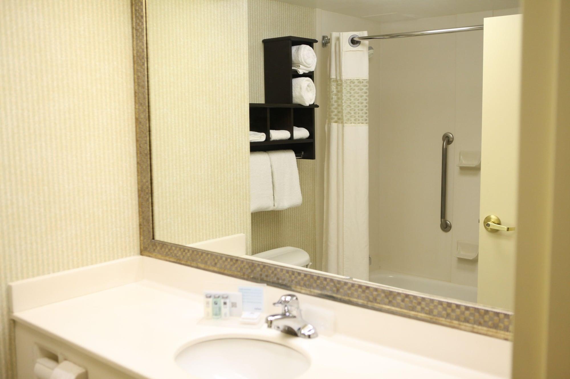 Country Inn & Suites By Radisson, Toronto Mississauga, On מראה חיצוני תמונה